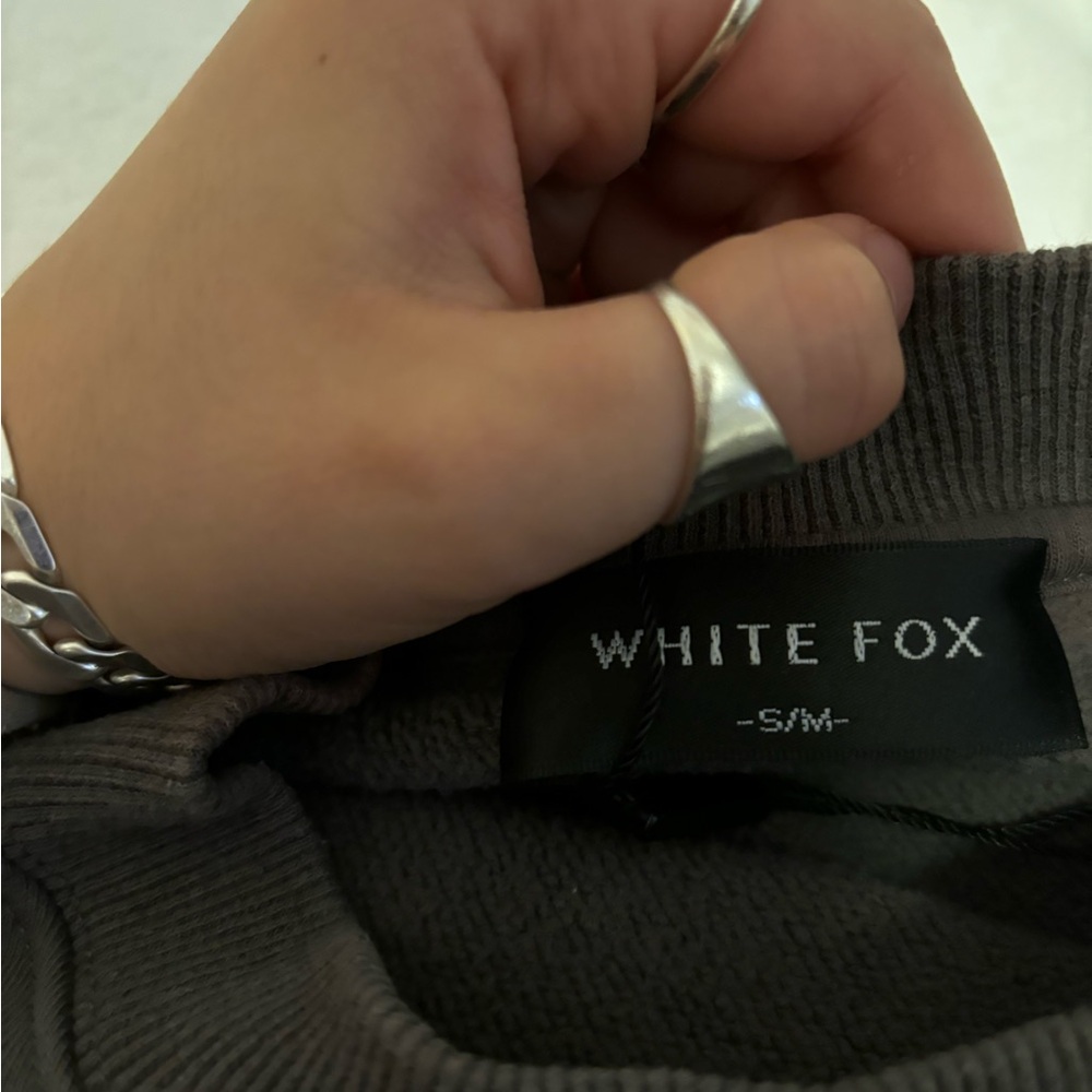 S/m white fox drew neck. Grey